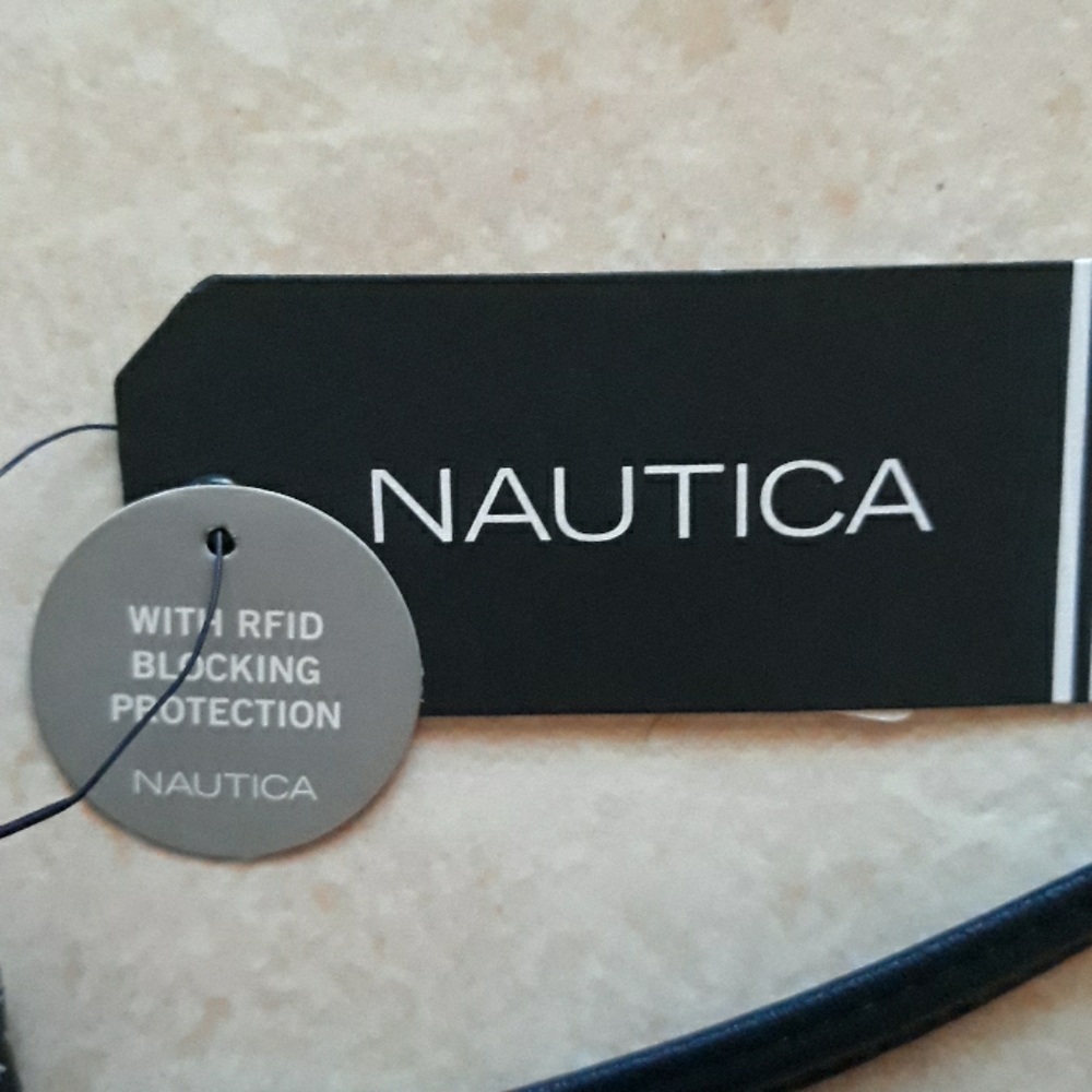 2x*Host Pick*Nautica RFID wristlet - Picture 4 of 8
